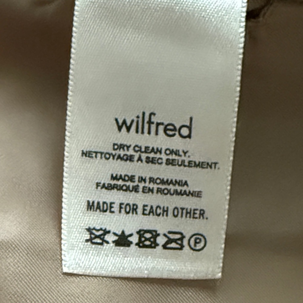 Stylish Tan Overcoat - Picture 6 of 7
